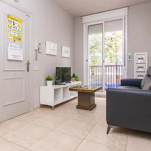 stay-u-nique-modern-apartment-close-to-parc-espanya.topbarcelonahotels.com/