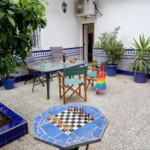Casa Valientes B - Free Private Parking, Patio, Wifi & Ac Apartment